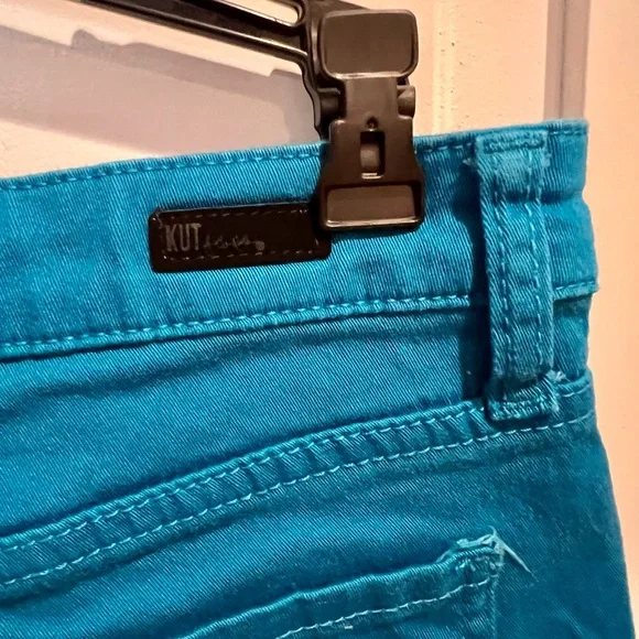 Kut from the Kloth Denim Bermuda shorts - Picture 7 of 11